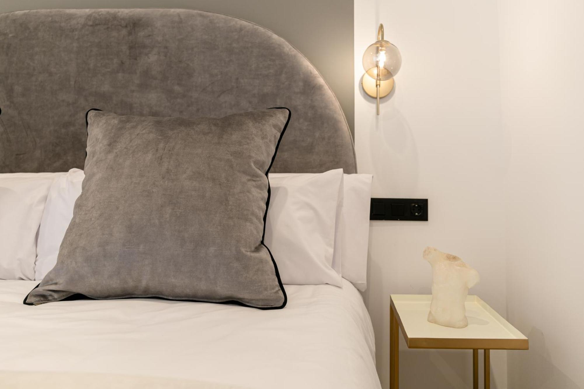 Isg Apartments Catedral 세비야 외부 사진